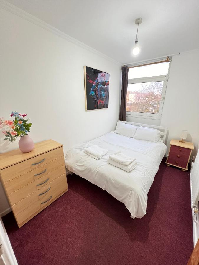 Entire 3 Bedroom Luxury Apartment In London With Private Balcony Bagian luar foto