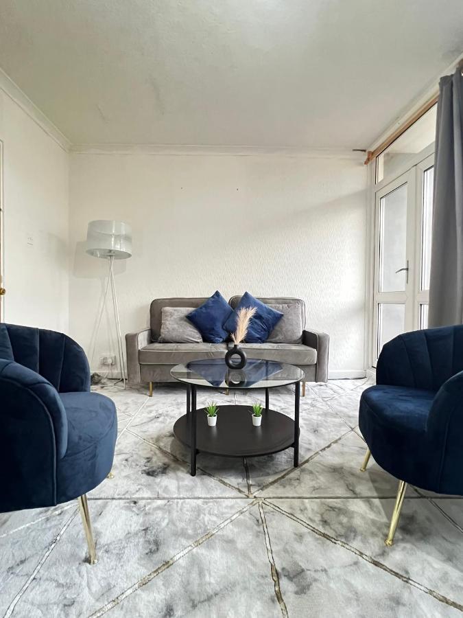 Entire 3 Bedroom Luxury Apartment In London With Private Balcony Bagian luar foto